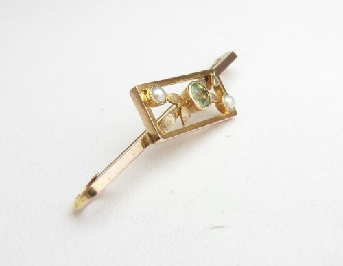 9CT GOLD PERIDOT SEED PEARL BROOCH BIRMINGHAM 1928 - ADDITIONAL PHOTO 1