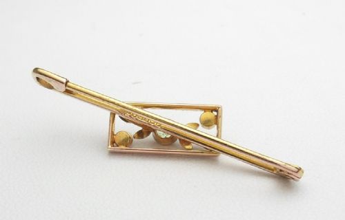 9CT GOLD PERIDOT SEED PEARL BROOCH BIRMINGHAM 1928 - ADDITIONAL PHOTO 3