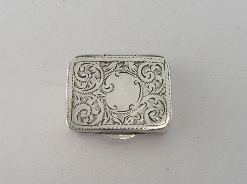 miniature silver pill snuff box birmingham 1913 - CATEGORY: ANTIQUE SILVER - DATED 1920