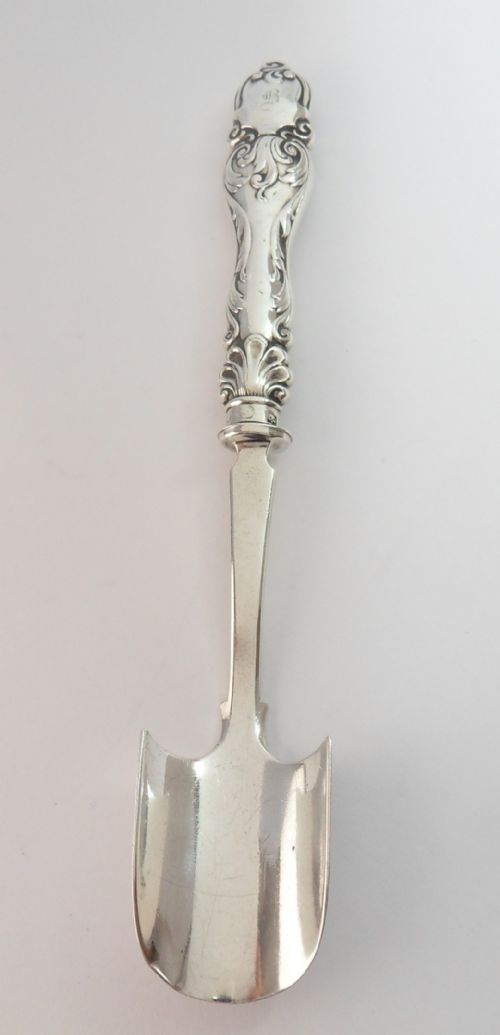 early victorian solid silver stilton scoop sheffield 1852 - CATEGORY: ANTIQUE SILVER - DATED VICTORIAN