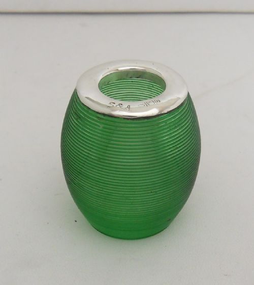 rare green glass match striker silver rim london 1901 - CATEGORY: ANTIQUE SILVER - DATED EDWARDIAN