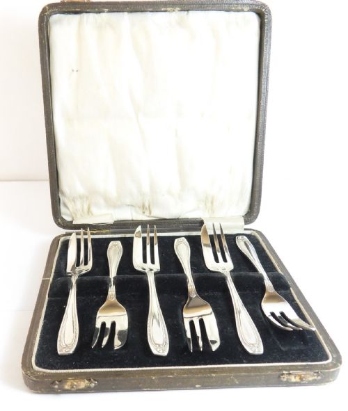 cased set of 6 silver cake forks birmingham 1927 - CATEGORY: ANTIQUE SILVER - DATED 1930