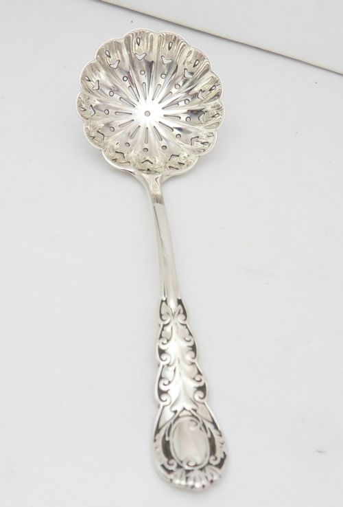 ornate silver sifter spoon london 1911 - CATEGORY: ANTIQUE SILVER - DATED 1920