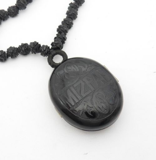 SUPERB VICTORIAN CARVED JET 'MIZPAH' MOURNING LOCKET NECKLACE - ADDITIONAL PHOTO 1