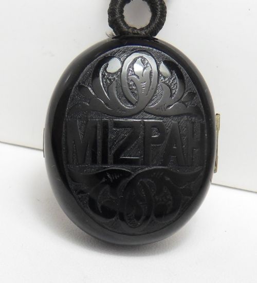 SUPERB VICTORIAN CARVED JET 'MIZPAH' MOURNING LOCKET NECKLACE - ADDITIONAL PHOTO 10