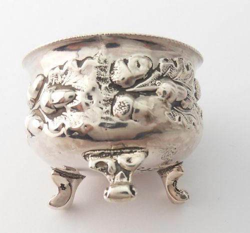 VICTORIAN ACORN DESIGN SALT BY MAPPIN WEBB BIRMINGHAM 1899 - ADDITIONAL PHOTO 2