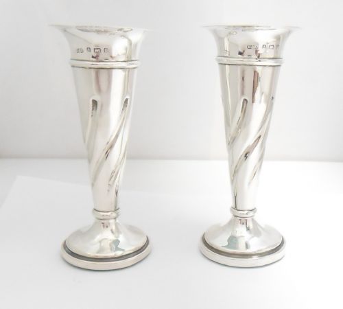 PAIR OF SILVER SWIRL STEM VASES BIRMINGHAM 1904 - ADDITIONAL PHOTO 8