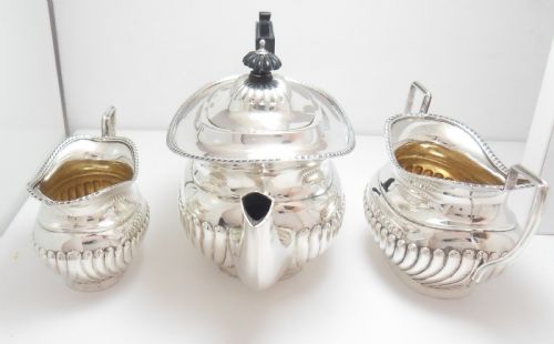 SUPERB SILVER 3PIECE TEA SET HALLMARKED CHESTER 1906 - ADDITIONAL PHOTO 3