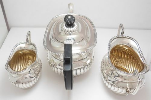 SUPERB SILVER 3PIECE TEA SET HALLMARKED CHESTER 1906 - ADDITIONAL PHOTO 6