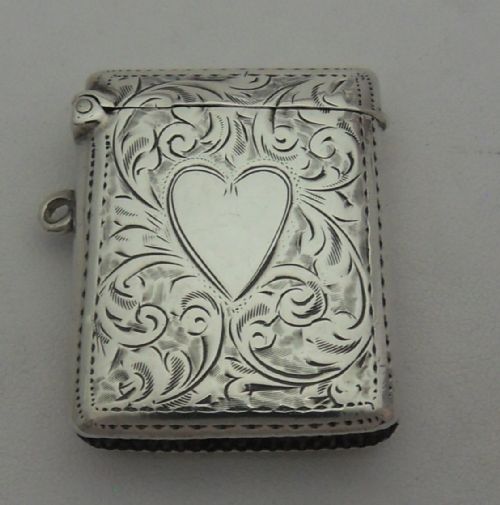 SILVER 'HEART DECORATION' VESTA CASE BIRMINGHAM 1910 - ADDITIONAL PHOTO 1