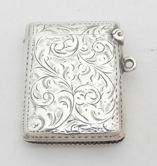 SILVER 'HEART DECORATION' VESTA CASE BIRMINGHAM 1910 - ADDITIONAL PHOTO 2