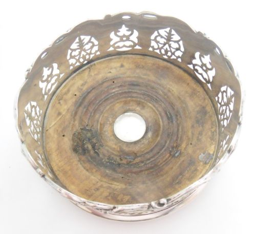 MAGNIFICENT VICTORIAN LARGE SILVER PLATED WINE COASTER - ADDITIONAL PHOTO 4