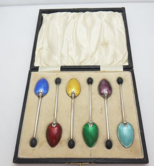 set of 6 cased enamelled coffee spoons birmingham 1930 - CATEGORY: ANTIQUE SILVER - DATED 1930