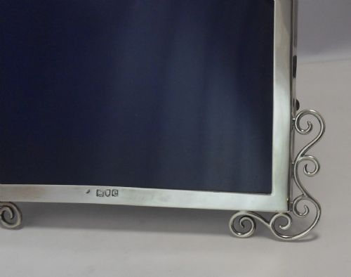 LARGE SILVER PHOTO FRAME HALLMARKED LONDON 1900 - ADDITIONAL PHOTO 2