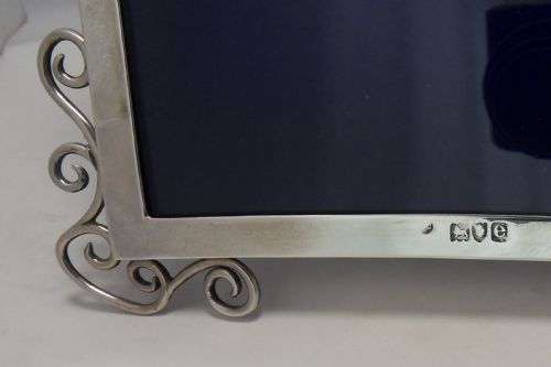 LARGE SILVER PHOTO FRAME HALLMARKED LONDON 1900 - ADDITIONAL PHOTO 3