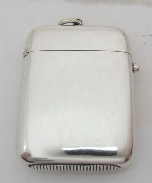 unusual push button lid vesta case birmingham 1885 - CATEGORY: ANTIQUE SILVER - DATED VICTORIAN