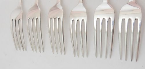 SET OF 6 SILVER VICTORIAN DESSERT FORKS LONDON 1841 - ADDITIONAL PHOTO 3