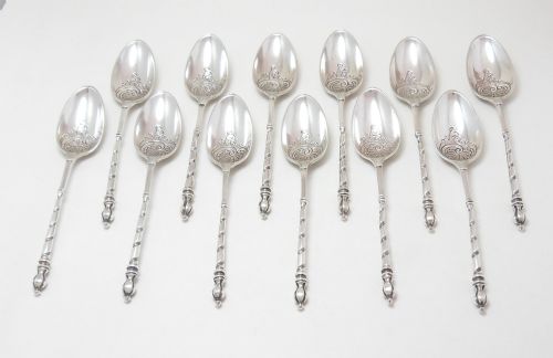 SUPERB CASED SET OF 12 VICTORIAN TEASPOONS LONDON 1876 - ADDITIONAL PHOTO 4
