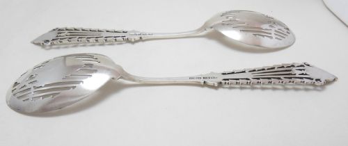 SUPERB CASED SET OF SILVER SERVING SPOONS SHEFFIELD 1912 - ADDITIONAL PHOTO 3