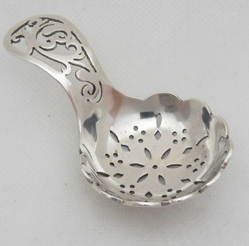 silver tea caddy sifter spoon sheffield 1945 - CATEGORY: ANTIQUE SILVER - DATED 1950