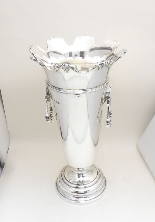 outstanding large silver vase sheffield 1935 - CATEGORY: ANTIQUE SILVER - DATED 1940