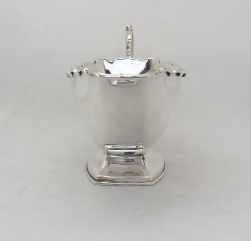 FINE SILVER SAUCE BOAT BIRMINGHAM 1913 - ADDITIONAL PHOTO 1