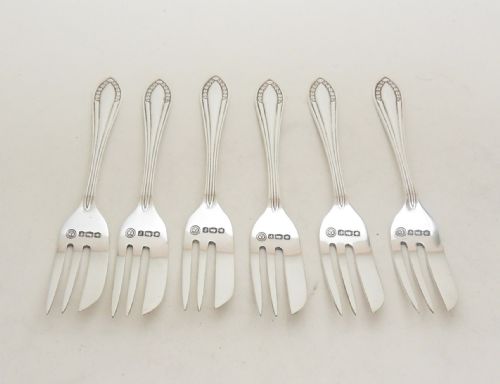 CASED SET OF 6 SILVER CAKE FORKS 1932 FRANCIS HOWARD LTD - ADDITIONAL PHOTO 3