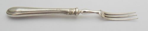 EDWARDIAN CASED SET OF SILVER HANDLED DESSERT CUTLERY - ADDITIONAL PHOTO 3
