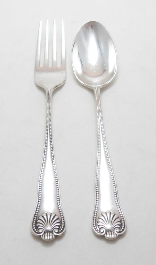 ANTIQUE CASED SILVER CHRISTENING SET 191011 - ADDITIONAL PHOTO 4