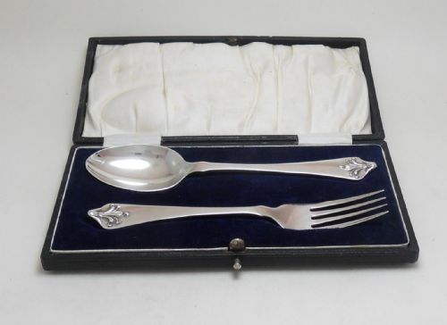 exceptional silver christening set london 1920 - CATEGORY: ANTIQUE SILVER - DATED 1920