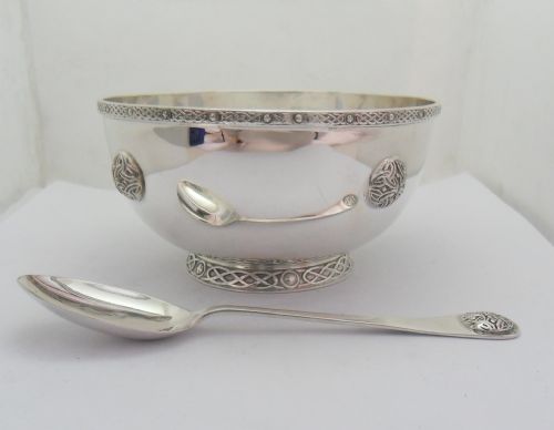 SUBLIME SILVER CELTIC DESIGN BOWL SPOON SHEFFIELD 1926 - ADDITIONAL PHOTO 1