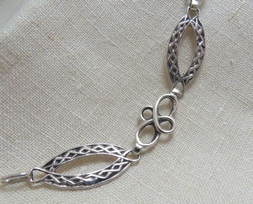 DESIGNER VINTAGE CELTIC SILVER BRACELET BY ROBERT ALLISON - ADDITIONAL PHOTO 1