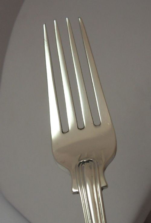 VICTORIAN SET OF 9 SILVER DESSERT FORKS FIDDLE THREAD - ADDITIONAL PHOTO 7