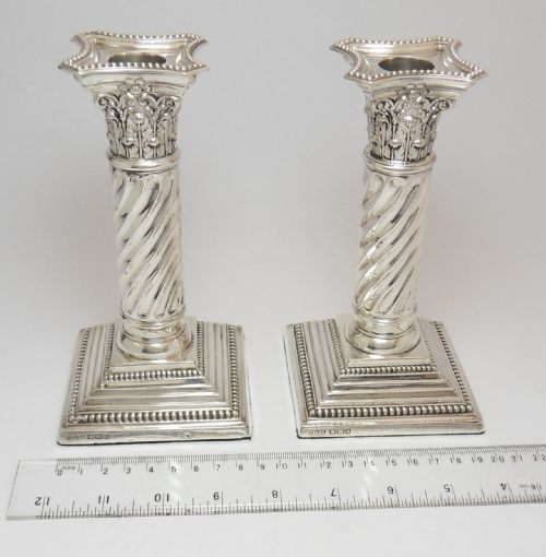 PAIR OF VICTORIAN SILVER CORINTHIAN TWISTED COLUMN CANDLESTICKS SHEFFIELD 1894 STANDING 6 34 INCHES - ADDITIONAL PHOTO 1
