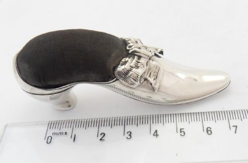 RARE 'SHOE' LARGE SILVER PIN CUSHION BIRMINGHAM 1906 - ADDITIONAL PHOTO 2