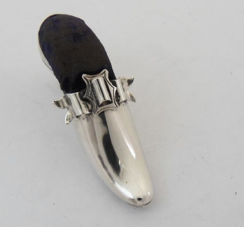 RARE SILVER PIN CUSHION 'SHOE' SHAPED BIRMINGHAM 1901 - ADDITIONAL PHOTO 1