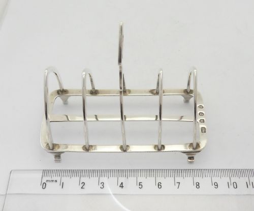 FINE SCOTTISH SILVER GOTHIC TOAST RACK EDINBURGH 1900 - ADDITIONAL PHOTO 6
