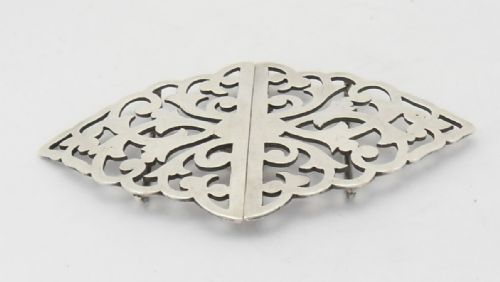 PRETTY VICTORIAN NURSE'S BUCKLE BIRMINGHAM 1898 - ADDITIONAL PHOTO 2