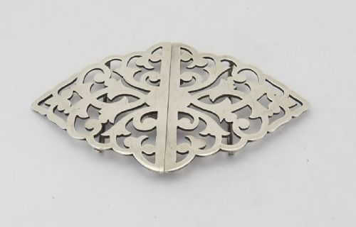 PRETTY VICTORIAN NURSE'S BUCKLE BIRMINGHAM 1898 - ADDITIONAL PHOTO 3