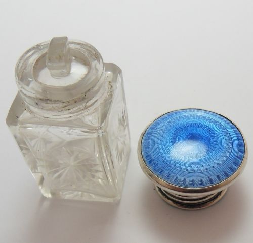 CUT GLASS SILVER TOPPED BLUE ENAMEL SCENT BOTTLE LONDON 1929 - ADDITIONAL PHOTO 5