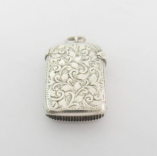 FINE VICTORIAN PETITE SILVER VESTA CASE CHESTER 1895 - ADDITIONAL PHOTO 2