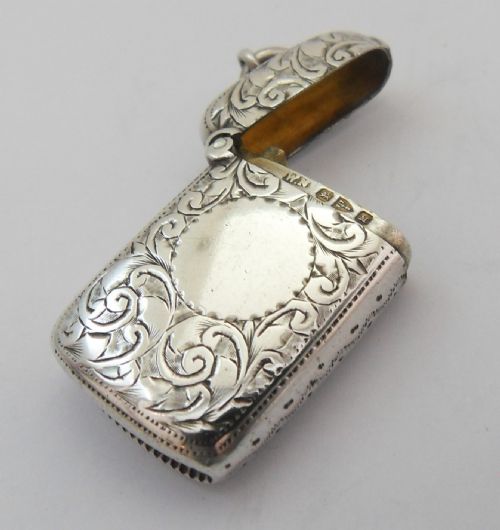 FINE VICTORIAN PETITE SILVER VESTA CASE CHESTER 1895 - ADDITIONAL PHOTO 4