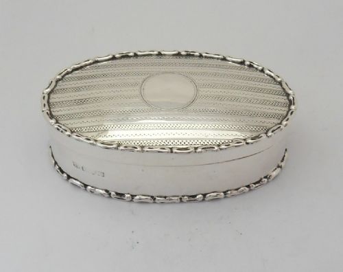 fine sterling silver oval trinket box chester 1910 - CATEGORY: ANTIQUE SILVER - DATED 1910