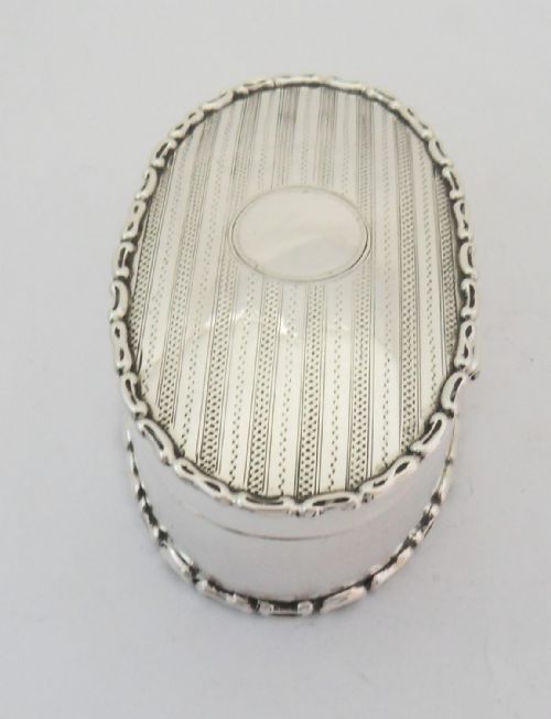 FINE STERLING SILVER OVAL TRINKET BOX CHESTER 1910 - ADDITIONAL PHOTO 6