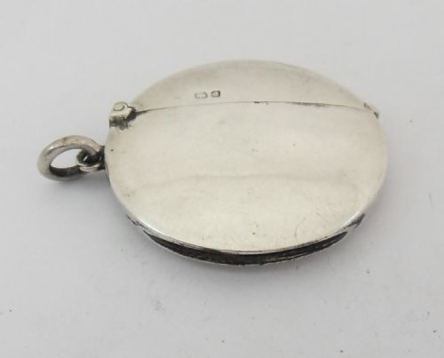 UNUSUAL CIRCULAR SOLID SILVER VESTA CASE CHESTER 1903 - ADDITIONAL PHOTO 2