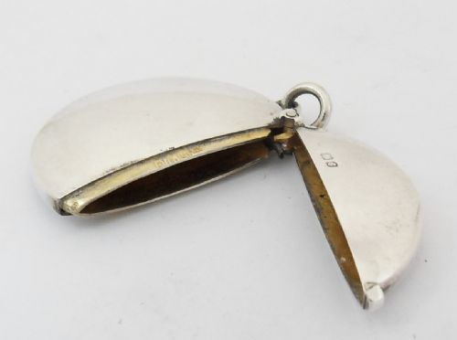 UNUSUAL CIRCULAR SOLID SILVER VESTA CASE CHESTER 1903 - ADDITIONAL PHOTO 5