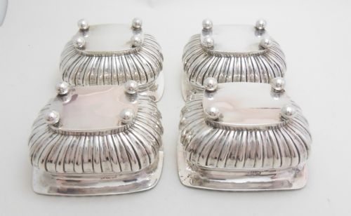 CASED SET OF 4 VICTORIAN SALTS SPOONS HALLMARKED 19001901 - ADDITIONAL PHOTO 6