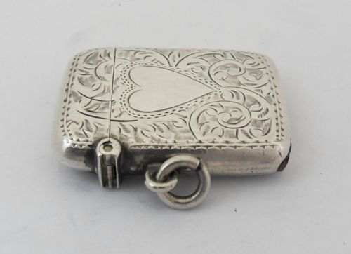 EXQUISITE 'HEART' SILVER VESTA CASE BIRMINGHAM 1912 - ADDITIONAL PHOTO 2