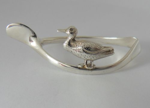 SUPERB PAIR OF SILVER GAME BIRD NAPKIN RINGS HALLMARKED 1920 - ADDITIONAL PHOTO 5