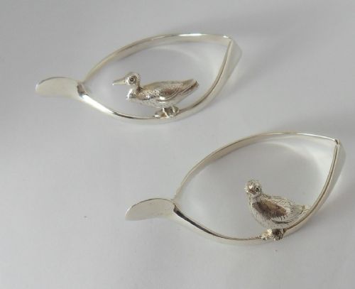 SUPERB PAIR OF SILVER GAME BIRD NAPKIN RINGS HALLMARKED 1920 - ADDITIONAL PHOTO 7